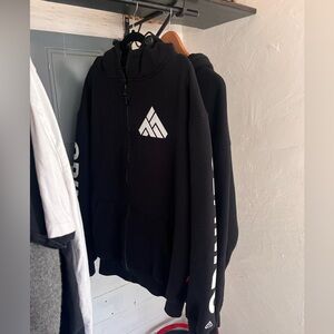 ODINMFG Black zip up extra large hoodie